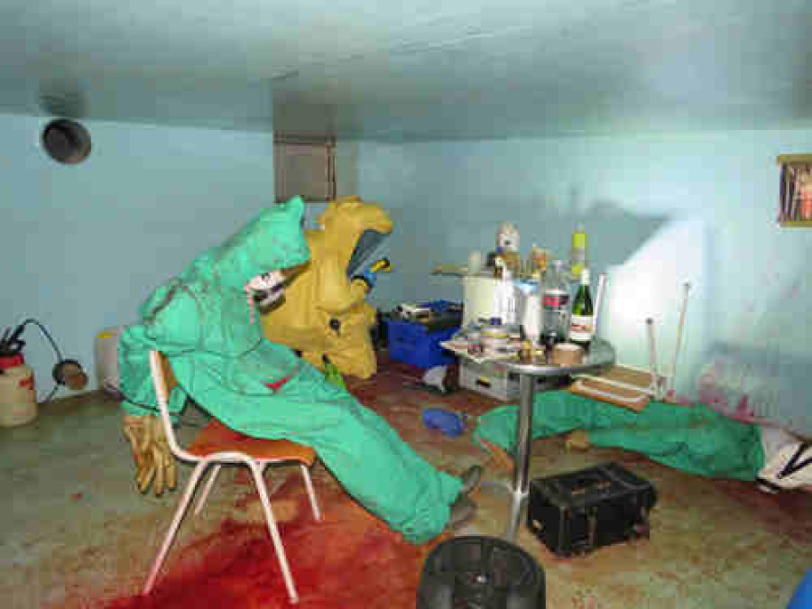 Slachtoffers en veel bloed in een drugslab